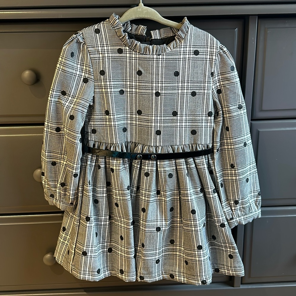 Polka dot dress 🖤🩶🤍